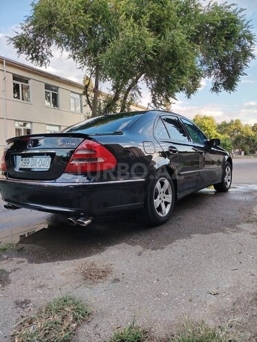 Mercedes E 240 2003, 406,979 km - 2.6 l - Sumqayıt