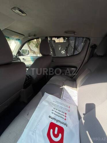 Mitsubishi L200 2015, 350,000 km - 2.5 л - Bakı