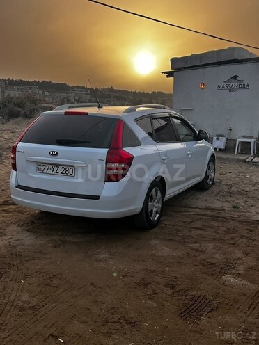 Kia  2009, 168,000 km - 1.4 l - Bakı