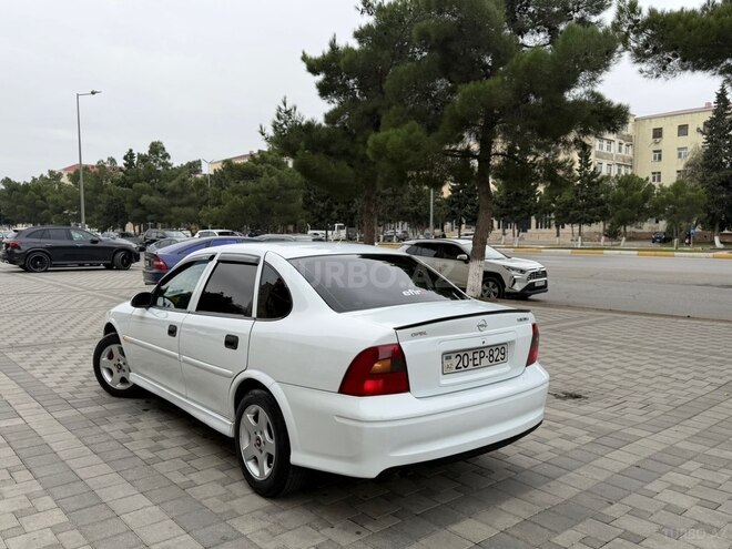 Opel Vectra 2001, 290,000 km - 1.8 л - Sumqayıt