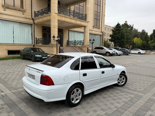 Opel Vectra 2001, 290,000 km - 1.8 л - Sumqayıt