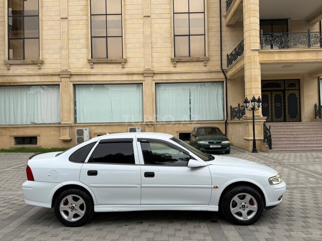 Opel Vectra 2001, 290,000 km - 1.8 л - Sumqayıt