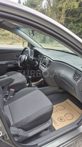 Kia Rio 2011, 300,000 km - 1.4 l - Bakı