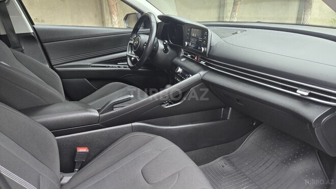 Hyundai Elantra 2022, 70,000 km - 1.6 l - Bakı