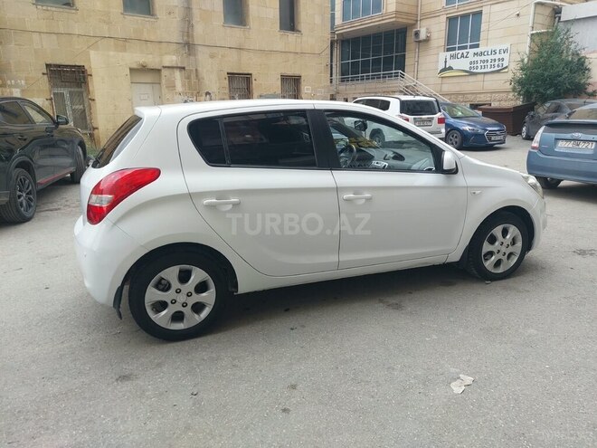 Hyundai i20 2011, 200,453 km - 1.4 l - Bakı