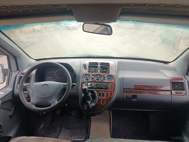 Mercedes  1999, 328,877 km - 2.1 l - Bakı