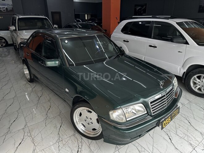 Mercedes C 200 1999, 298,000 km - 2.2 l - Xırdalan
