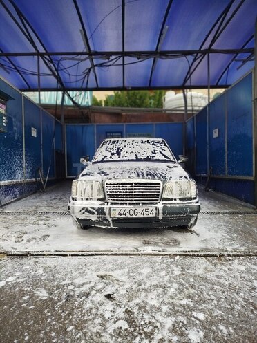 Mercedes E 250 1994, 431,018 km - 2.5 l - Bakı