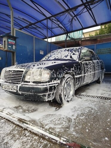 Mercedes E 250 1994, 431,018 km - 2.5 l - Bakı