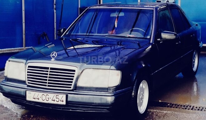 Mercedes E 250 1994, 431,018 km - 2.5 l - Bakı