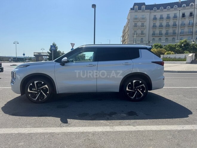 Mitsubishi Outlander 2024, 42,000 km - 2.5 l - Bakı