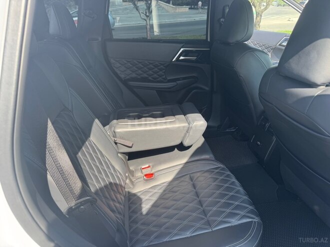 Mitsubishi Outlander 2024, 42,000 km - 2.5 l - Bakı