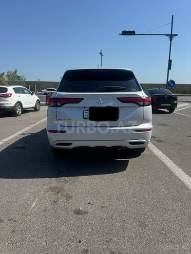 Mitsubishi Outlander 2024, 42,000 km - 2.5 l - Bakı