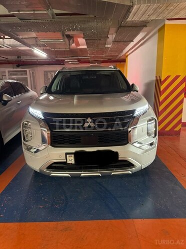 Mitsubishi Outlander 2024, 42,000 km - 2.5 l - Bakı