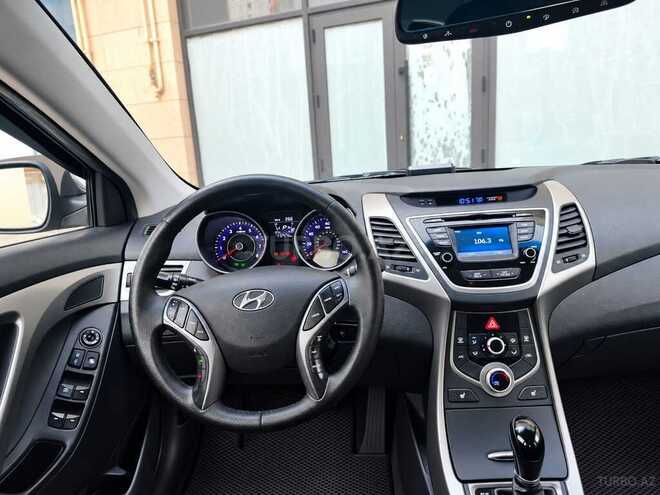 Hyundai Elantra 2015, 200,750 km - 1.8 l - Bakı