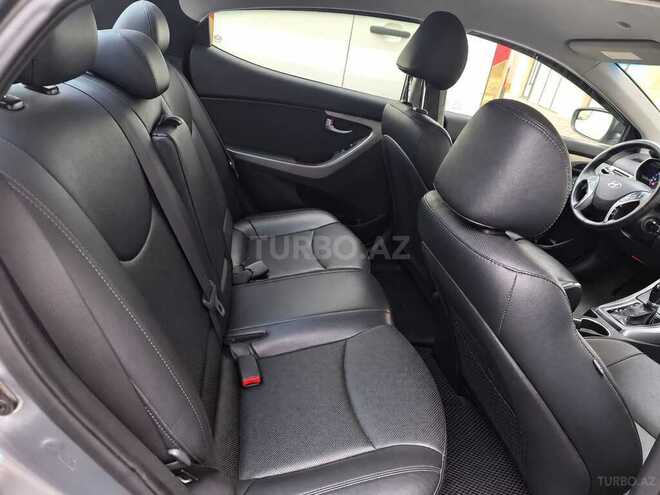 Hyundai Elantra 2015, 200,750 km - 1.8 l - Bakı