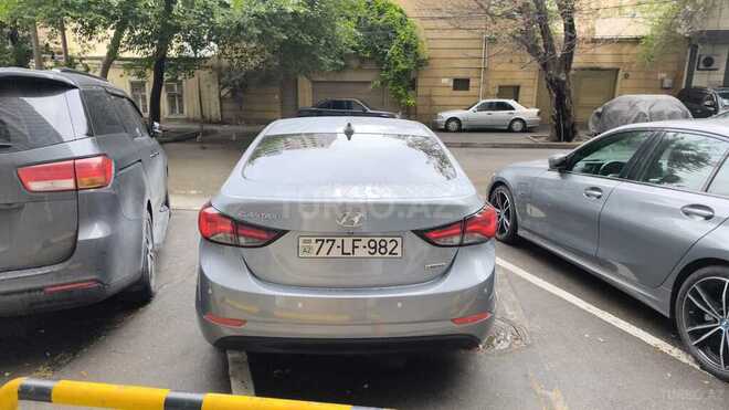 Hyundai Elantra 2015, 200,750 km - 1.8 l - Bakı