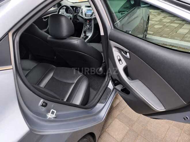 Hyundai Elantra 2015, 200,750 km - 1.8 l - Bakı