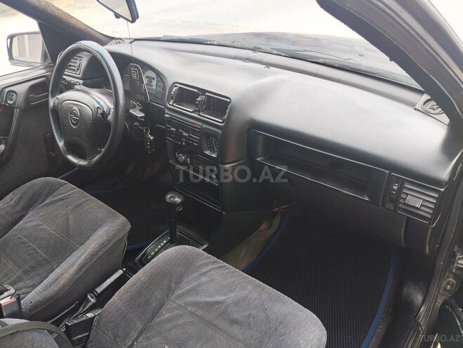 Opel Vectra 1993, 254,200 km - 1.8 л - Bakı