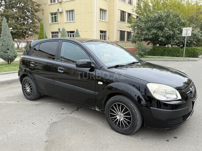 Kia Rio 2007, 410,000 km - 1.4 l - Yevlax