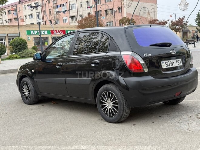 Kia Rio 2007, 410,000 km - 1.4 l - Yevlax