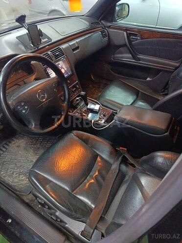 Mercedes E 270 2001, 400,000 km - 2.7 l - Bakı