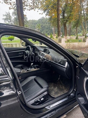 BMW 330 2016, 190,000 km - 2.0 l - Masallı