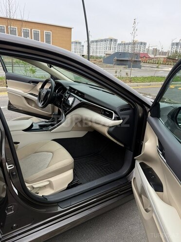 Toyota Camry 2018, 178,832 km - 2.5 л - Sumqayıt