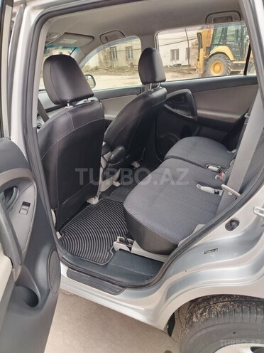 Toyota RAV4 2011, 260,000 km - 2.5 l - Babək