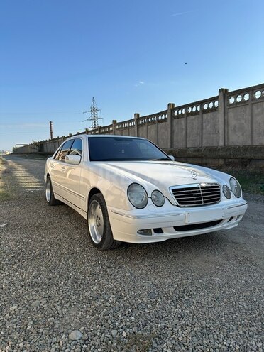 Mercedes E 320 2001, 367,433 km - 3.2 l - Gəncə