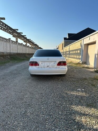 Mercedes E 320 2001, 367,433 km - 3.2 l - Gəncə
