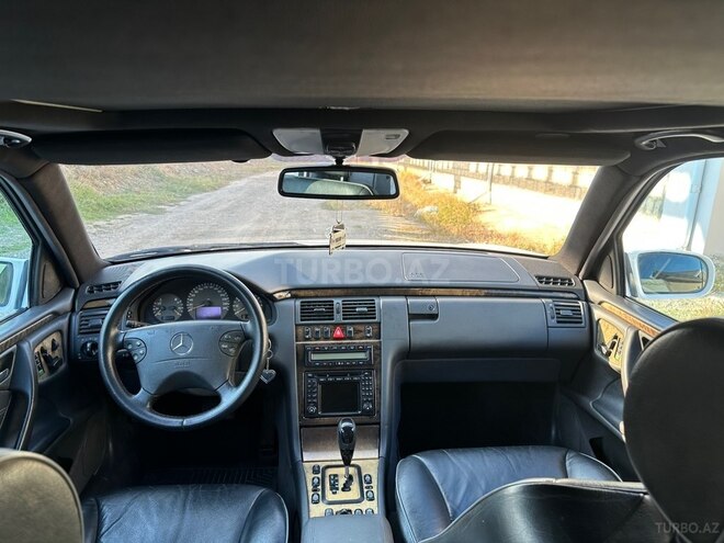 Mercedes E 320 2001, 367,433 km - 3.2 l - Gəncə