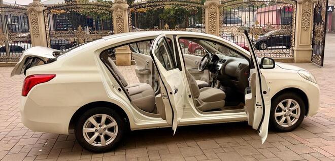 Nissan Sunny 2012, 204,200 km - 1.5 l - Bakı