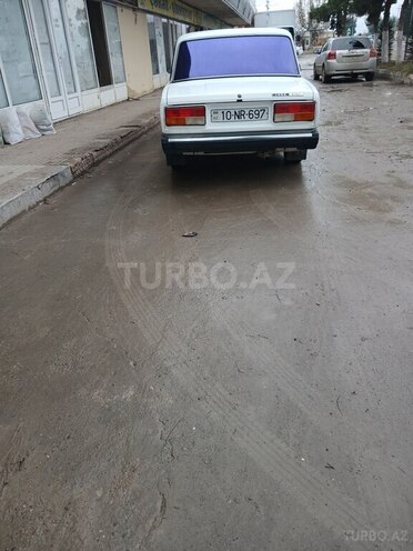 LADA (VAZ) 2107 2005, 53,000 km - 1.5 l - Salyan
