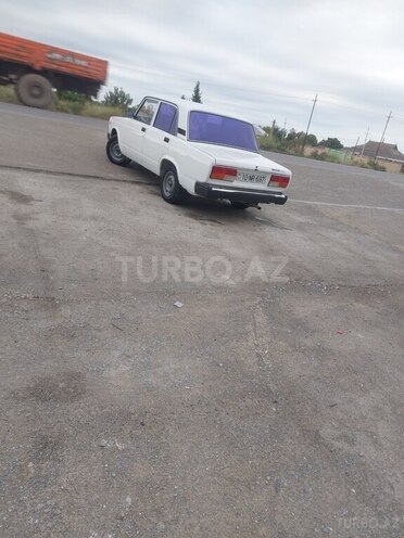 LADA (VAZ) 2107 2005, 53,000 km - 1.5 l - Salyan