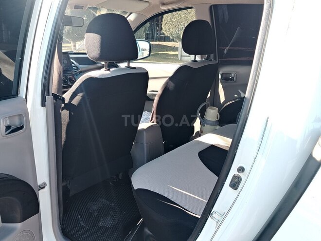 Mitsubishi L200 2011, 465,000 km - 2.5 l - Gəncə
