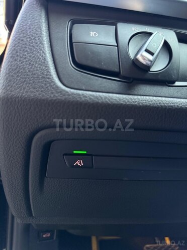 BMW  2018, 130,000 km - 2.0 l - Bakı