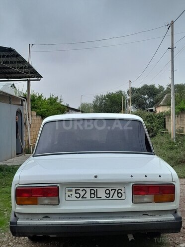 LADA (VAZ) 2107 2004, 73,000 km - 1.6 l - Salyan
