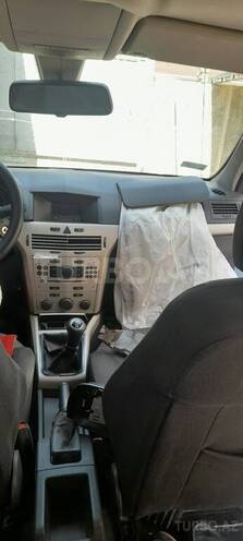 Opel Astra 2007, 320,000 km - 1.4 л - Qusar