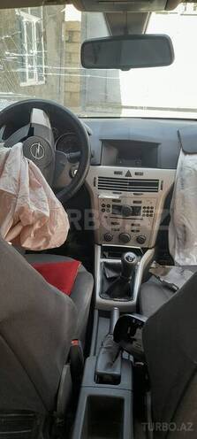 Opel Astra 2007, 320,000 km - 1.4 л - Qusar