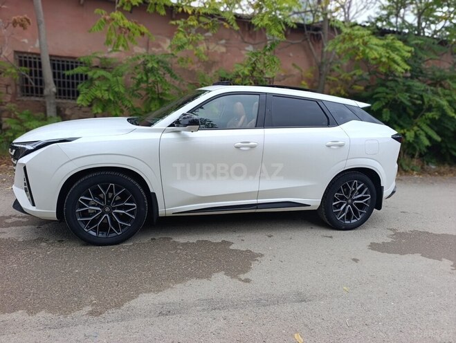 Changan  2025, 28,000 km - 1.5 l - Bakı