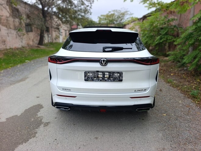 Changan  2025, 28,000 km - 1.5 l - Bakı
