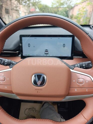Changan  2025, 28,000 km - 1.5 l - Bakı