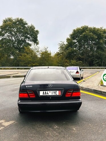 Mercedes E 270 2000, 502,000 km - 2.7 l - Ağcabədi