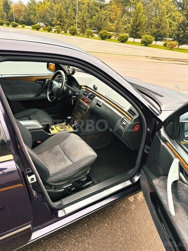 Mercedes E 270 2000, 502,000 km - 2.7 l - Ağcabədi
