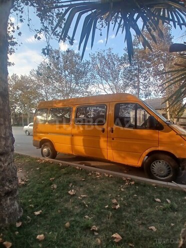 Ford Transit 1997, 400,000 km - 2.5 l - Yevlax