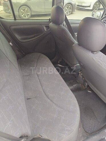 Toyota Vitz 2002, 299,000 km - 1.0 l - Bakı