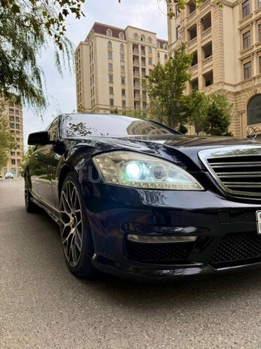 Mercedes S 500 2006, 246,000 km - 5.5 l - Bakı