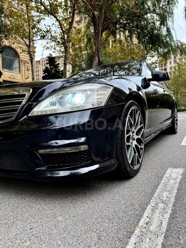 Mercedes S 500 2006, 246,000 km - 5.5 l - Bakı
