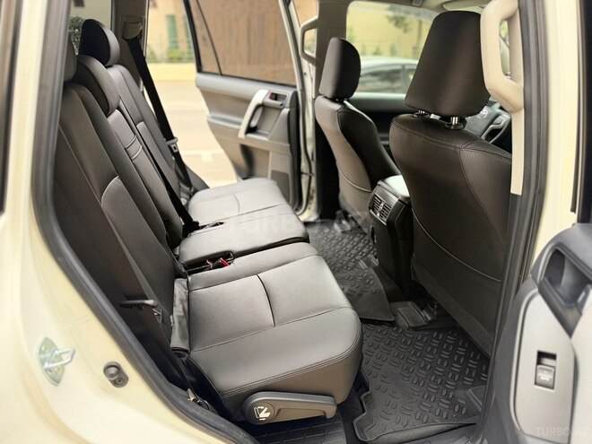 Toyota Land Cruiser Prado 2018, 195,000 km - 3.0 l - Bakı